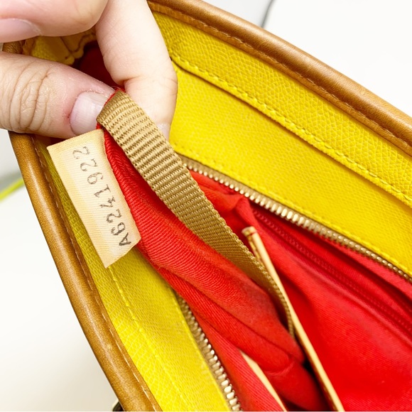 Dooney & Bourke | Cynthia Pebbled Yellow Leather Tote - Picture 12 of 13